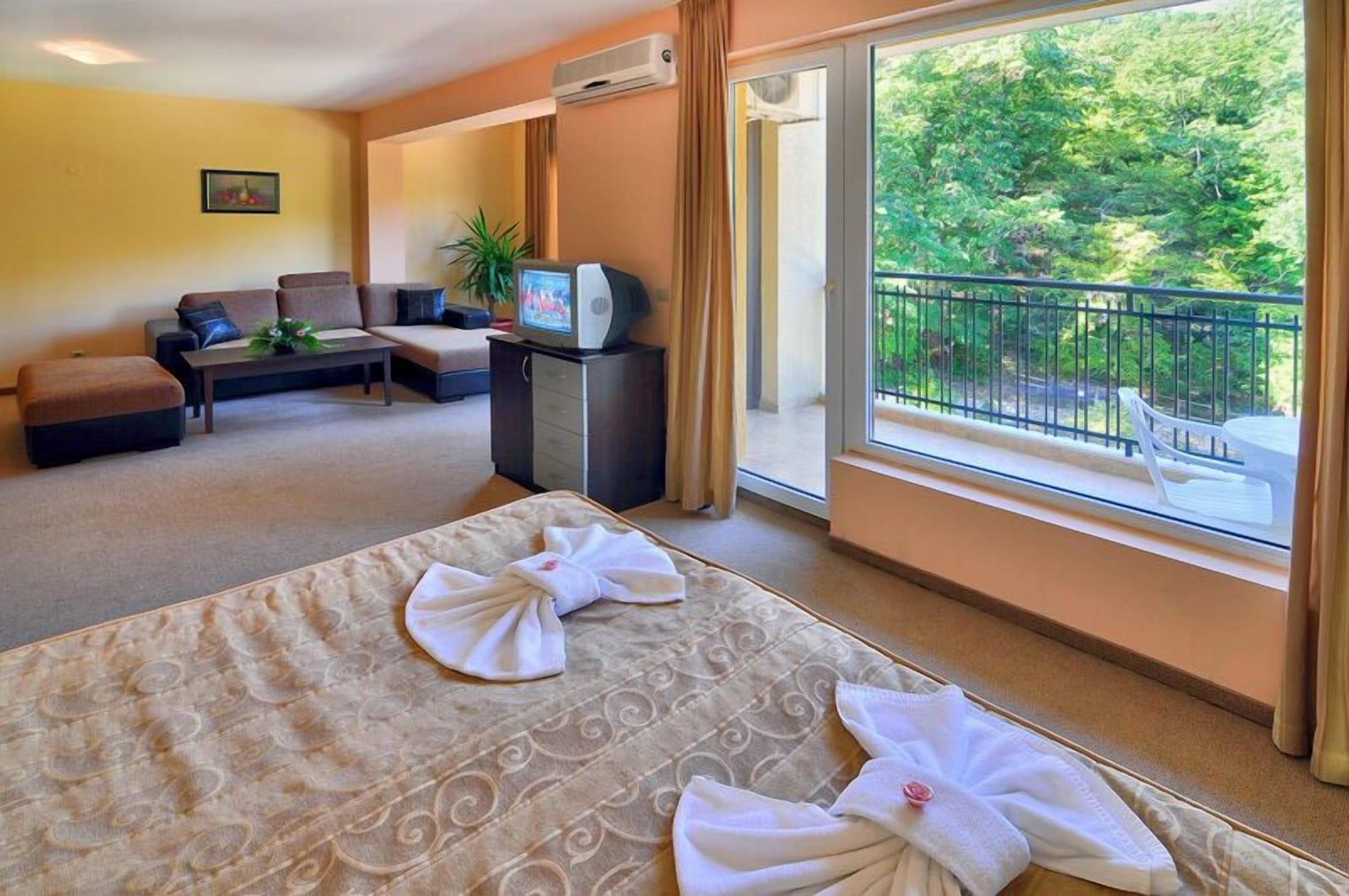 Hotel Paradise Green Park Golden Sands Εξωτερικό φωτογραφία