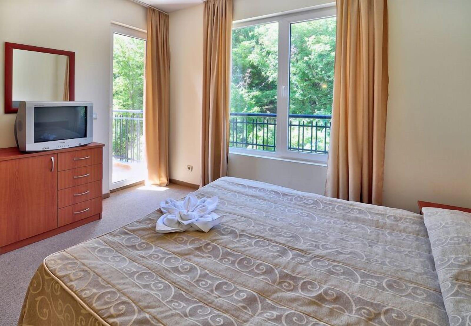 Hotel Paradise Green Park Golden Sands Εξωτερικό φωτογραφία